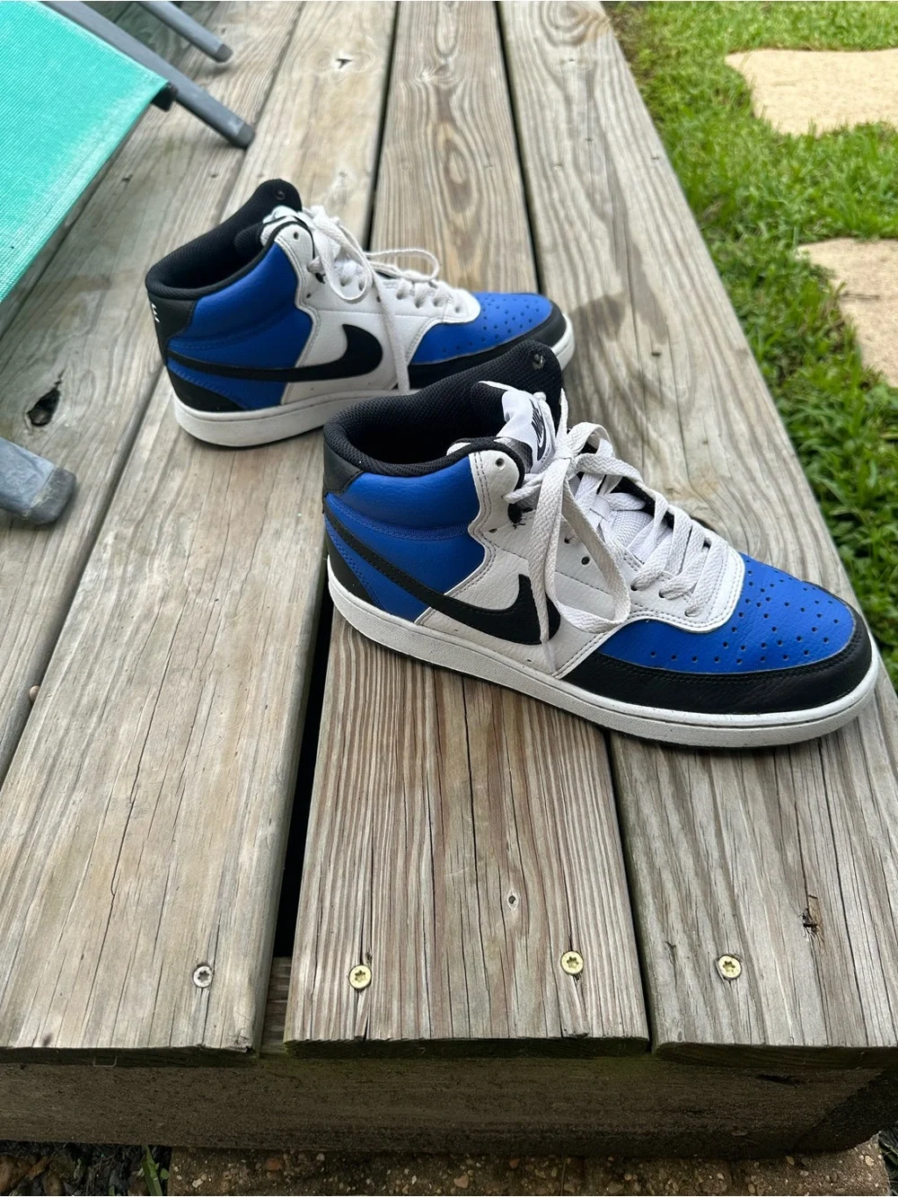 Nike High-Top Sneakers in Blue, White & Black